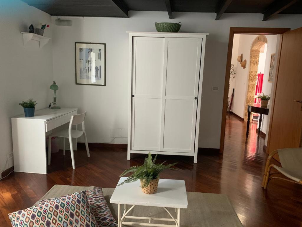 Casa Tea: Nel Cuore Del Centro Storico Palermo Eksteriør bilde
